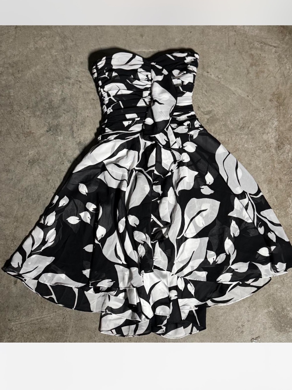 White House Black Market Black and White Floral Strapless Sundress